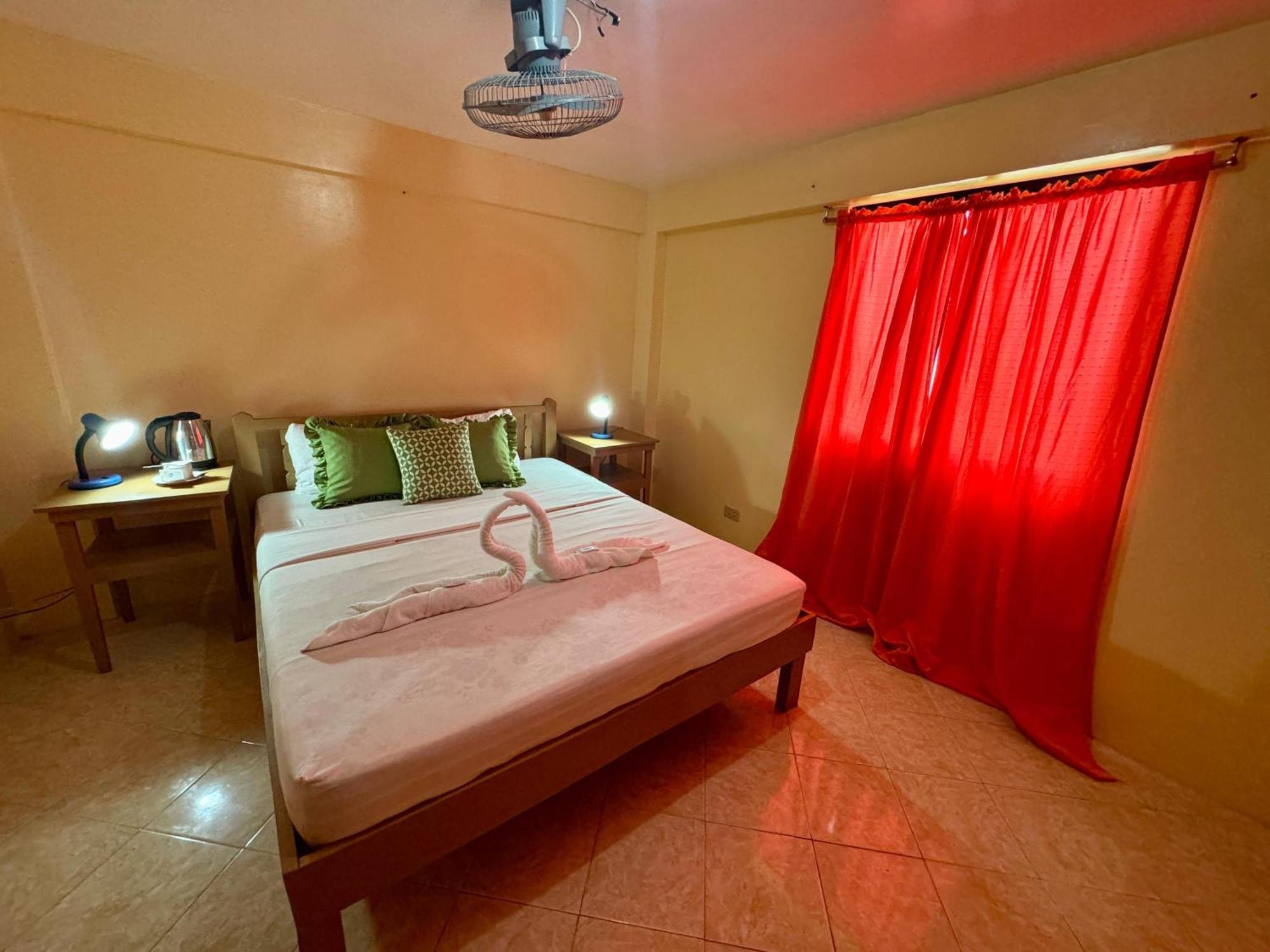 Ocean Breeze Inn Manoc-Manoc 객실 사진