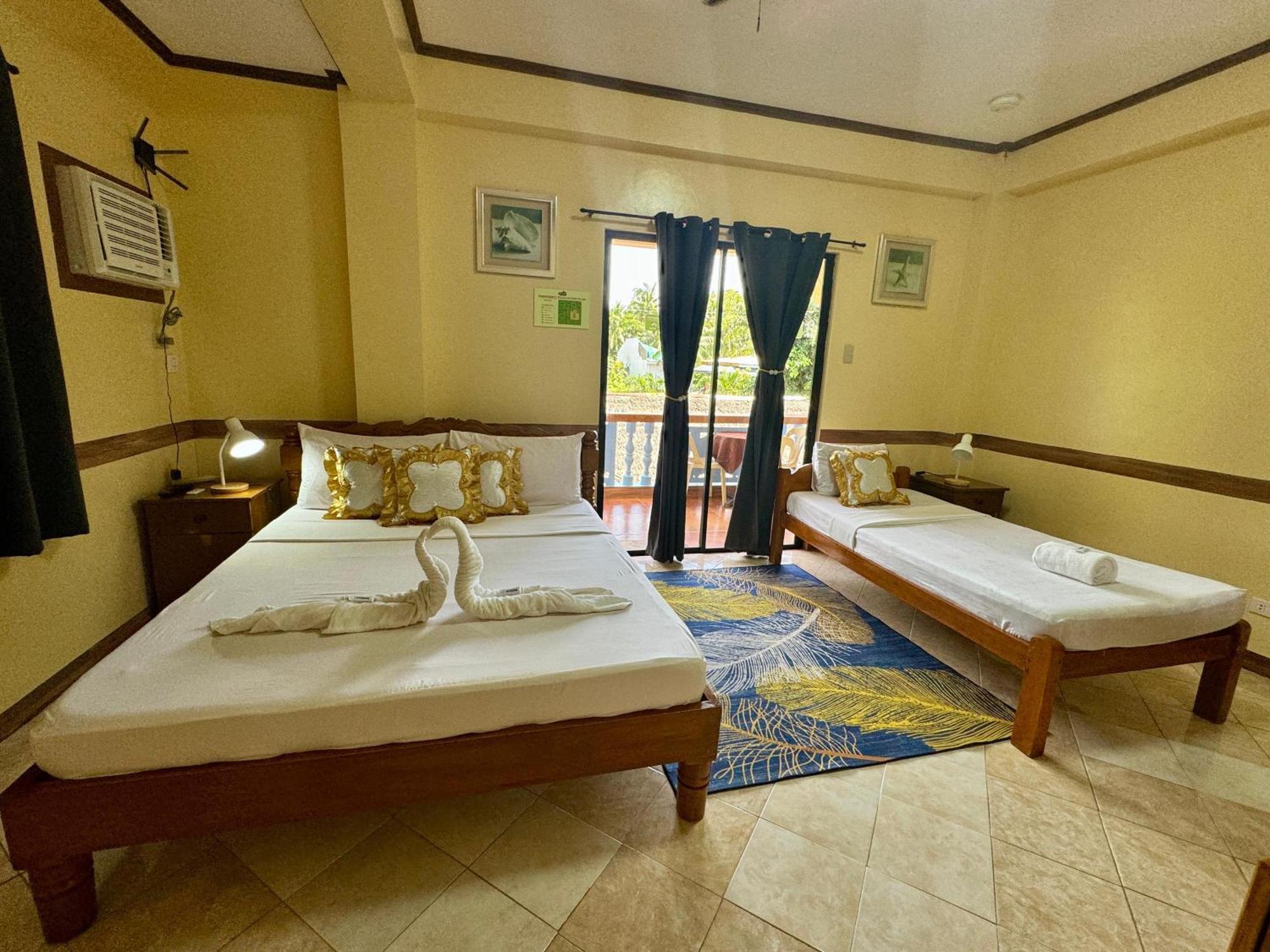 Ocean Breeze Inn Manoc-Manoc 객실 사진