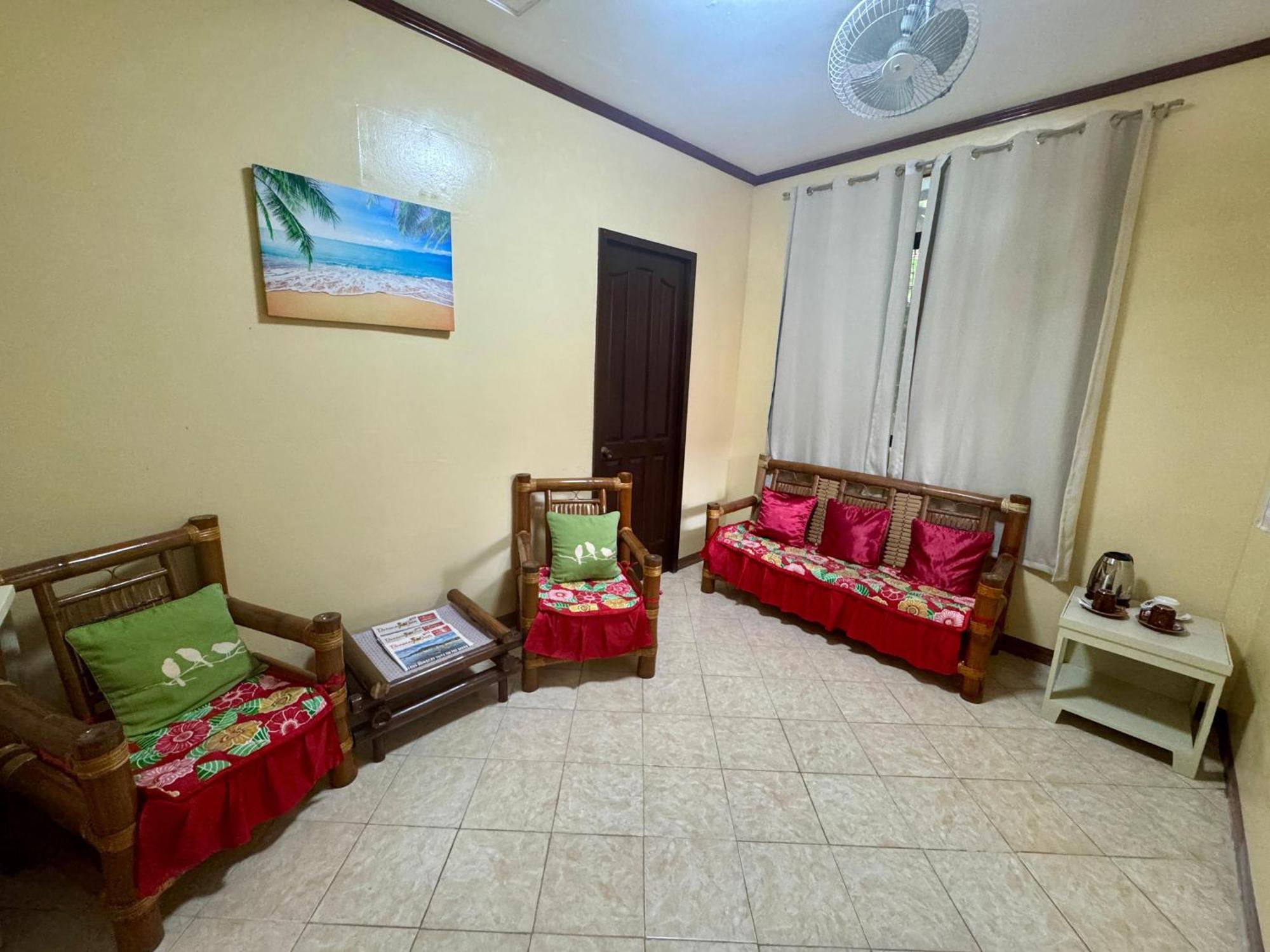 Ocean Breeze Inn Manoc-Manoc 객실 사진