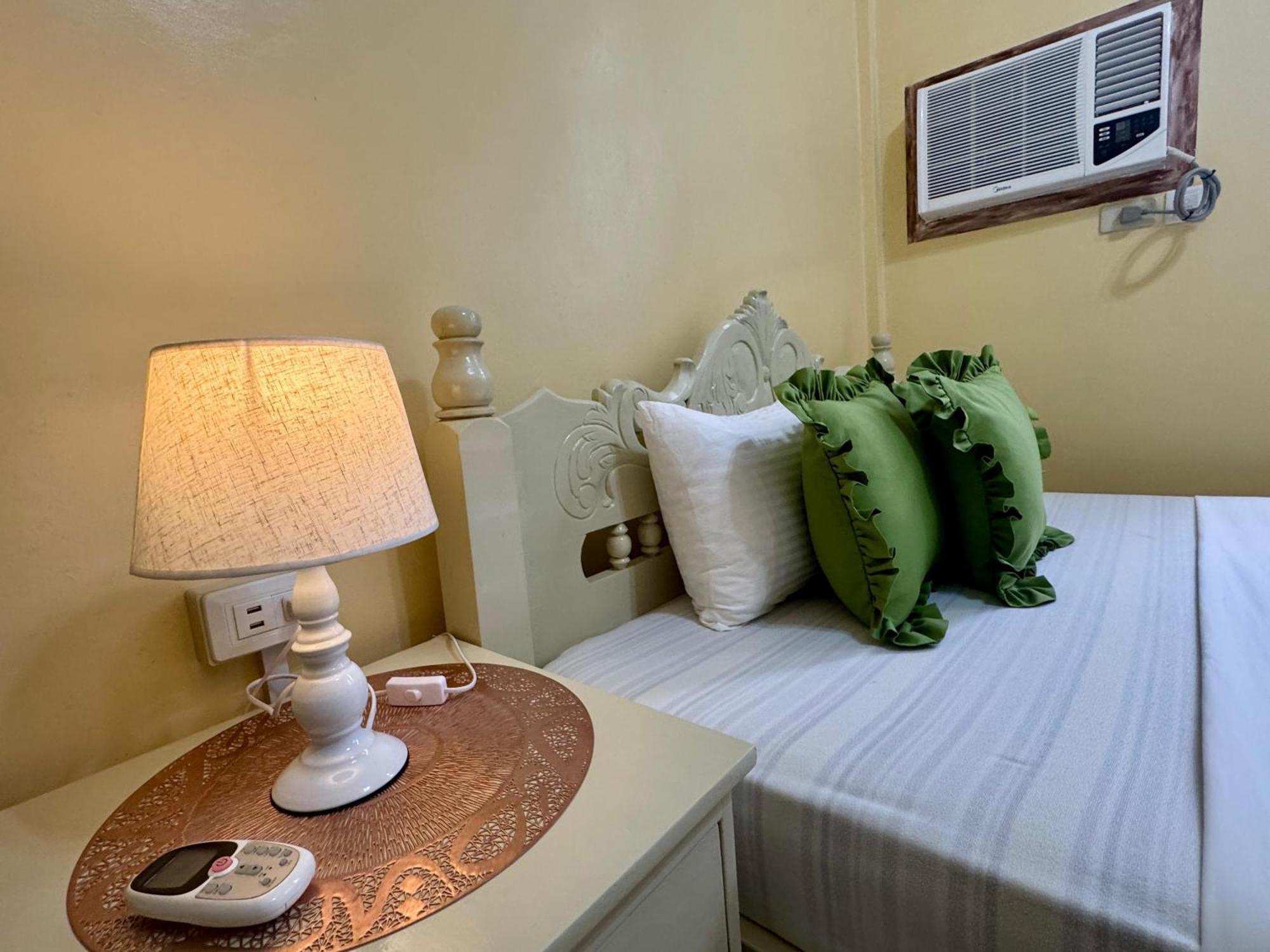 Ocean Breeze Inn Manoc-Manoc 객실 사진